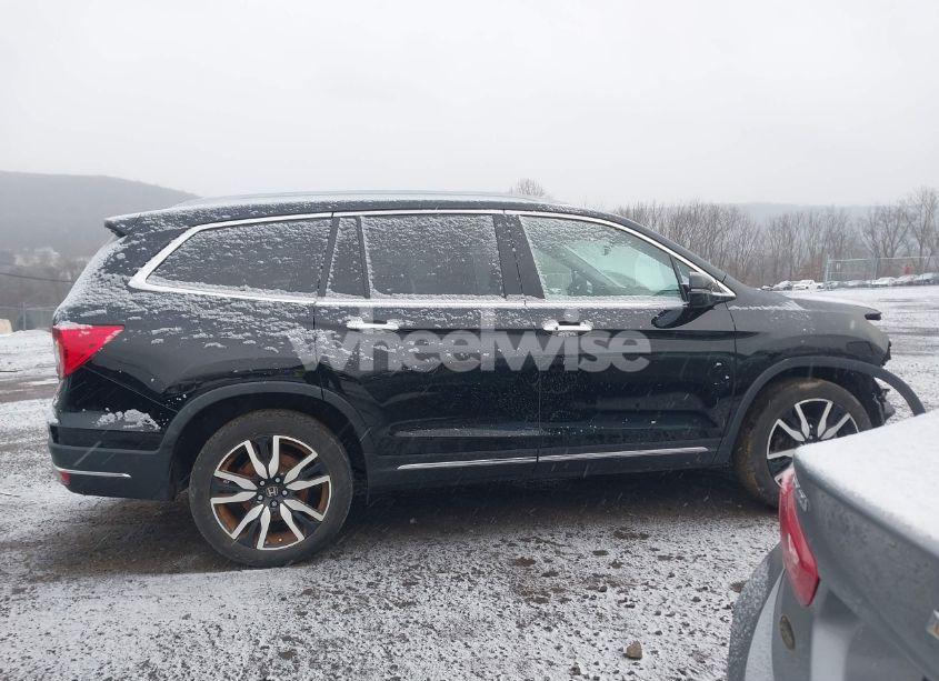 Photo 14 of 2022 Honda Pilot AWD TOURING 7 PASSENGER (VIN 5FNYF6H60NB005155)