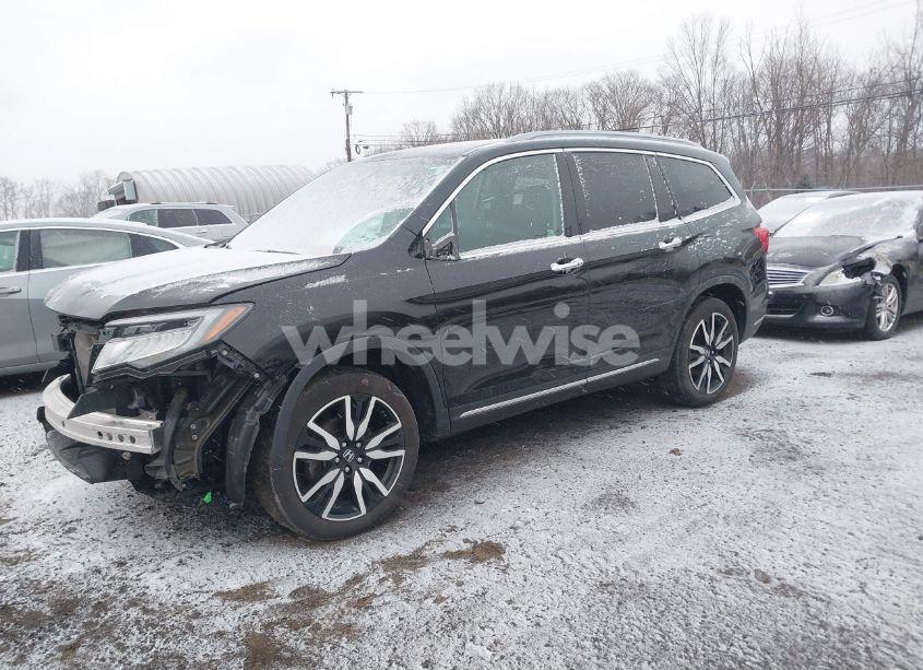 Photo 2 of 2022 Honda Pilot AWD TOURING 7 PASSENGER (VIN 5FNYF6H60NB005155)