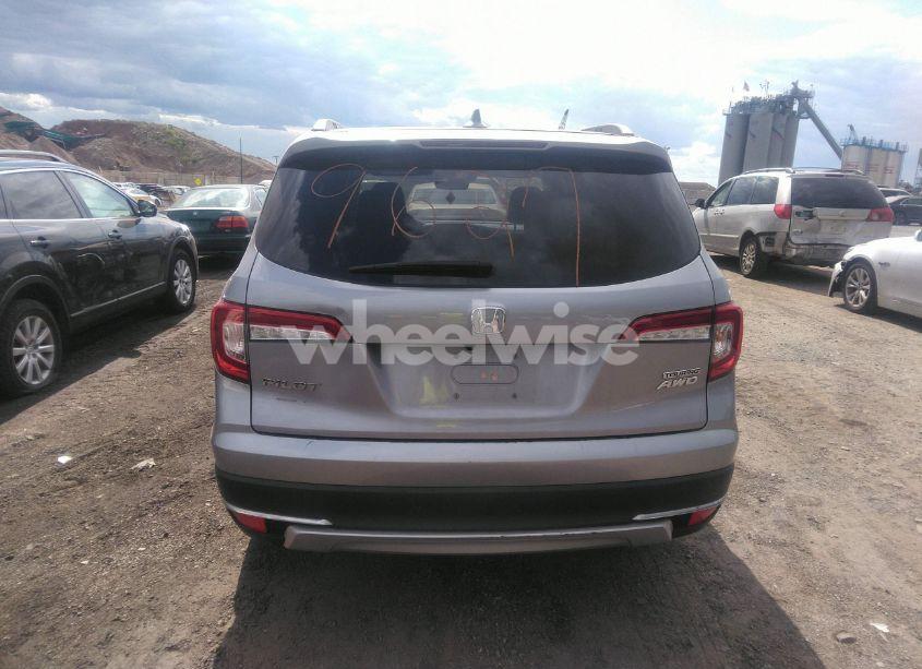 Photo 16 of 2022 Honda Pilot AWD TOURING 7 PASSENGER (VIN 5FNYF6H60NB013465)