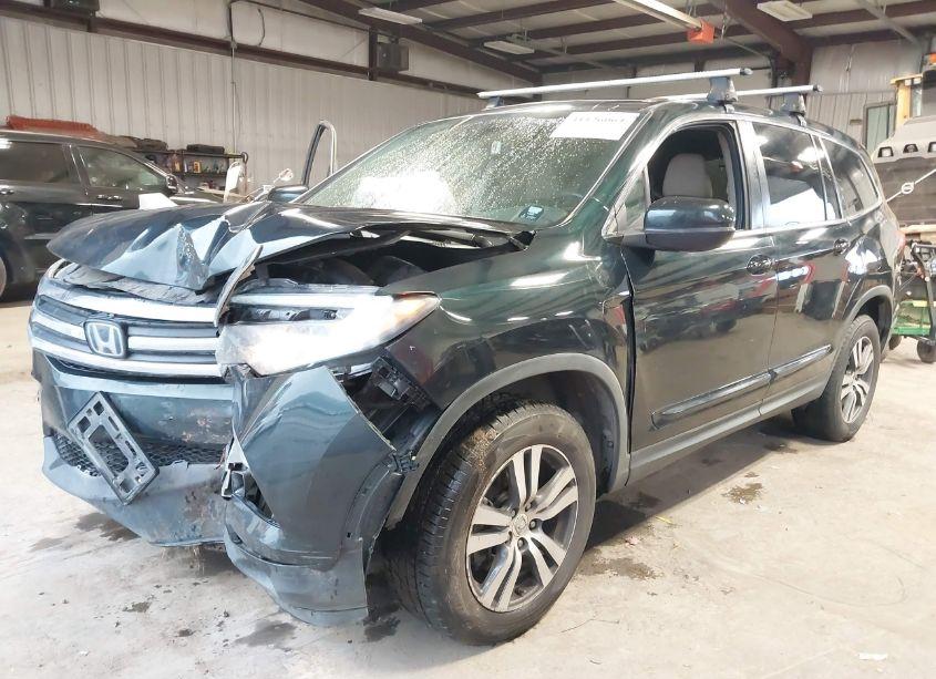 Photo 2 of 2016 Honda Pilot EX-L (VIN 5FNYF6H61GB096682)