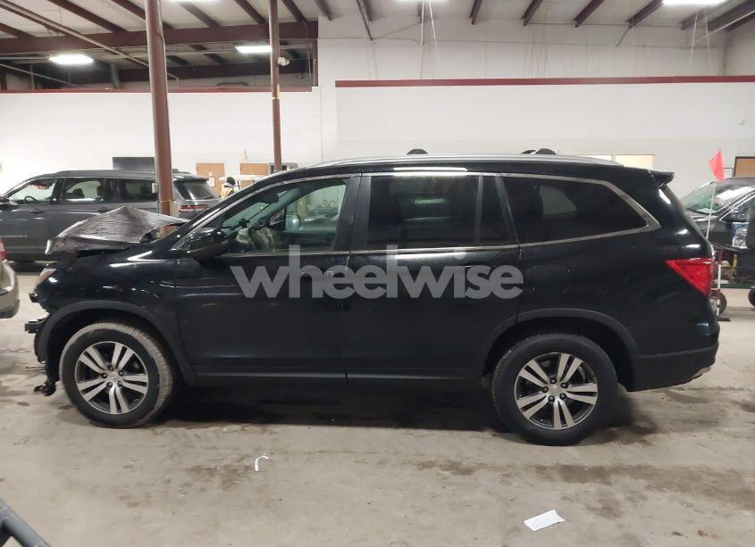 Photo 15 of 2016 Honda Pilot EX-L (VIN 5FNYF6H61GB097248)