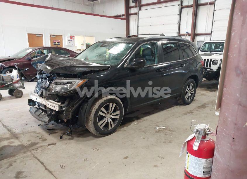 Photo 2 of 2016 Honda Pilot EX-L (VIN 5FNYF6H61GB097248)