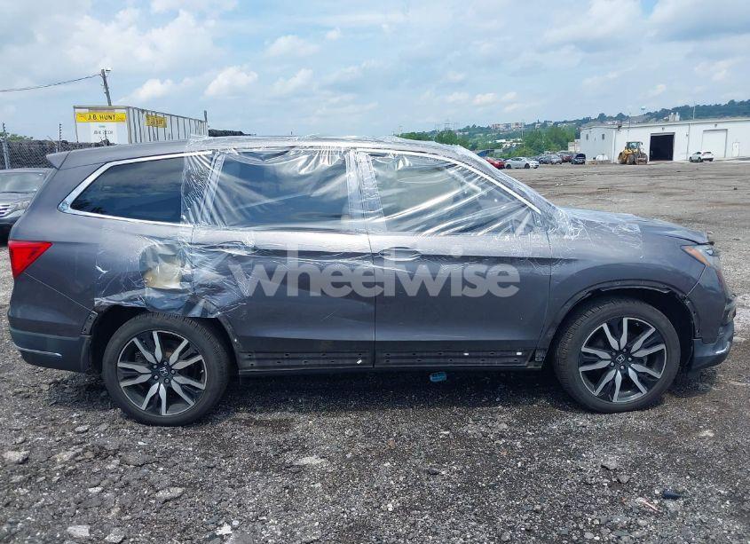 Photo 14 of 2019 Honda Pilot TOURING (VIN 5FNYF6H61KB067739)