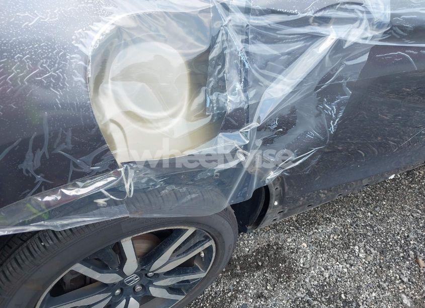 Photo 6 of 2019 Honda Pilot TOURING (VIN 5FNYF6H61KB067739)