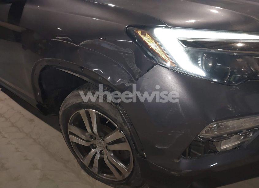 Photo 17 of 2018 Honda Pilot EX-L (VIN 5FNYF6H62JB018516)