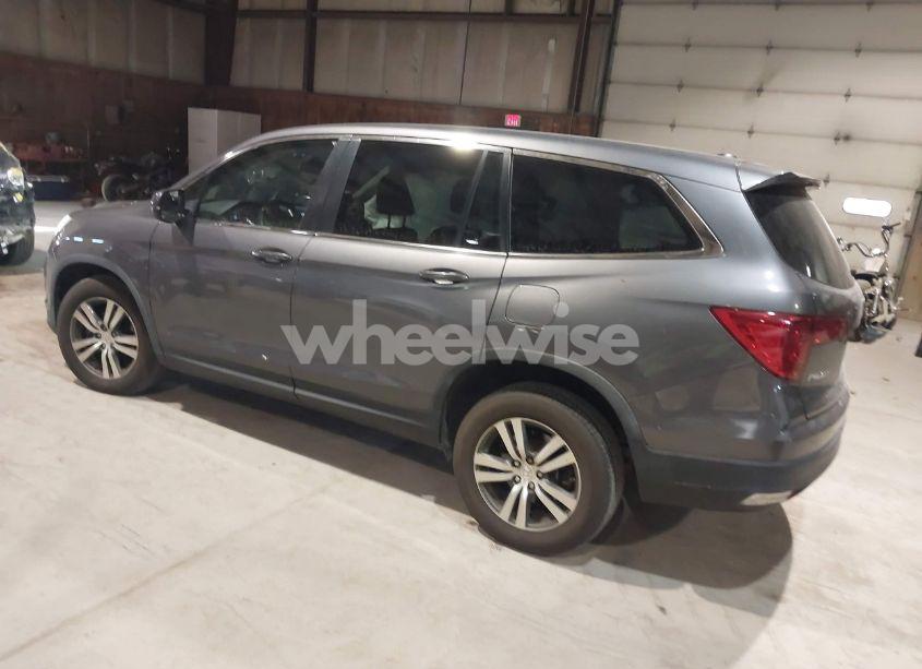 Photo 3 of 2018 Honda Pilot EX-L (VIN 5FNYF6H62JB018516)