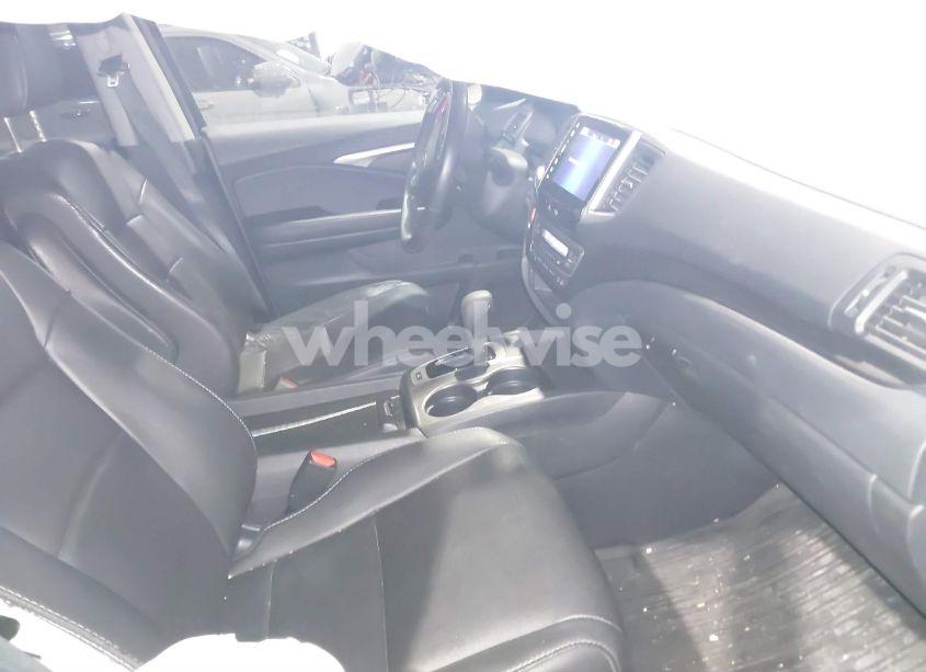 Photo 5 of 2018 Honda Pilot EX-L (VIN 5FNYF6H62JB018516)