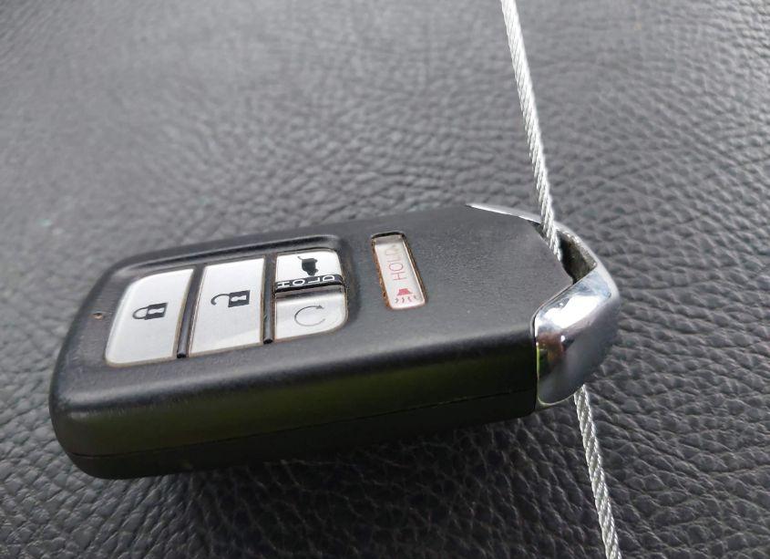 Photo 11 of 2019 Honda Pilot TOURING (VIN 5FNYF6H62KB030375)