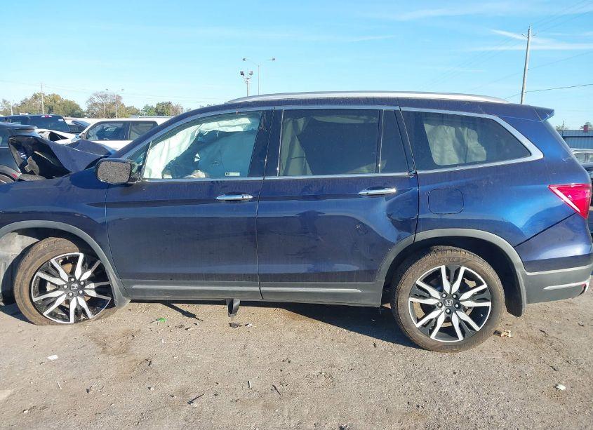 Photo 14 of 2019 Honda Pilot TOURING (VIN 5FNYF6H62KB030375)