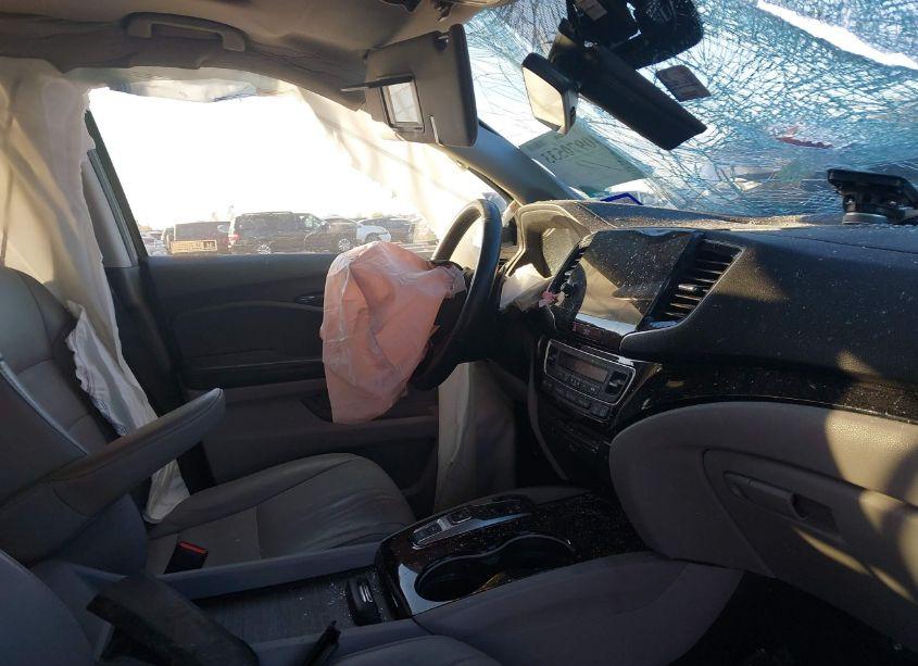 Photo 5 of 2019 Honda Pilot TOURING (VIN 5FNYF6H62KB030375)