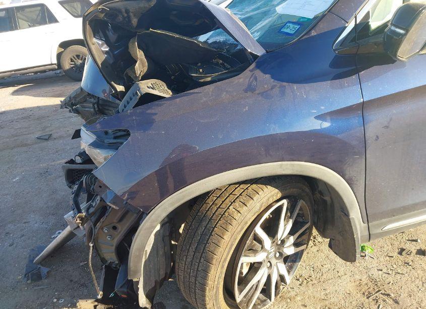 Photo 6 of 2019 Honda Pilot TOURING (VIN 5FNYF6H62KB030375)