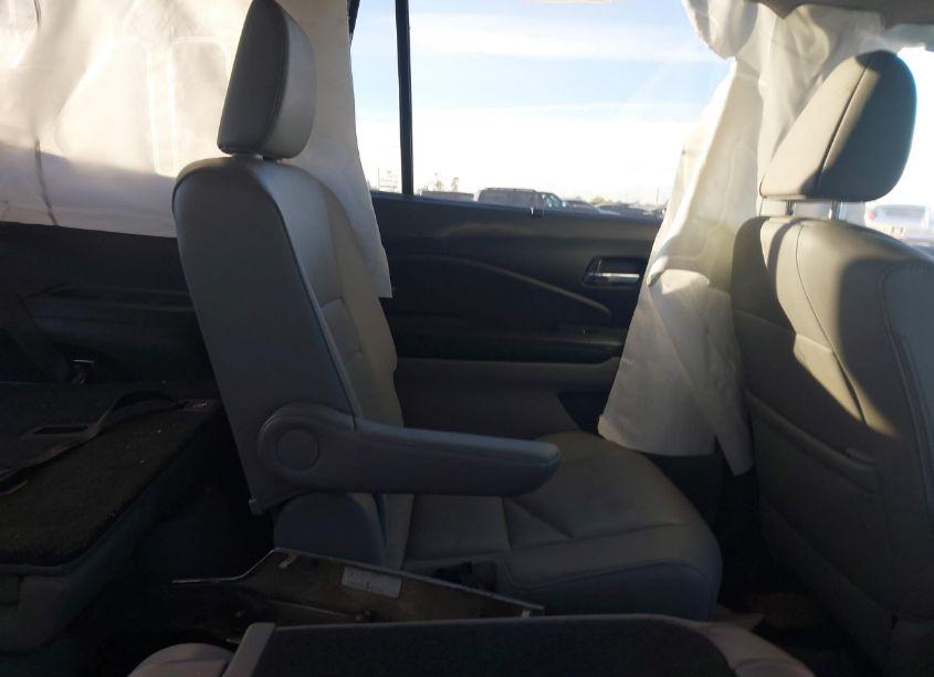 Photo 8 of 2019 Honda Pilot TOURING (VIN 5FNYF6H62KB030375)