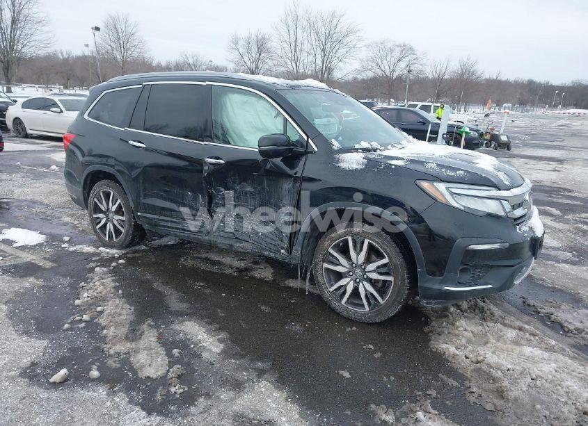 2019 Honda Pilot TOURING (VIN 5FNYF6H62KB098269) main photo