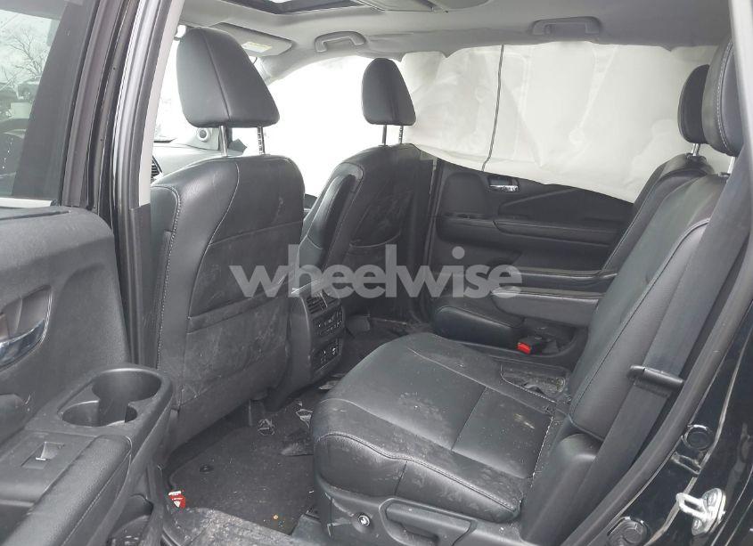 Photo 8 of 2019 Honda Pilot TOURING (VIN 5FNYF6H62KB098269)