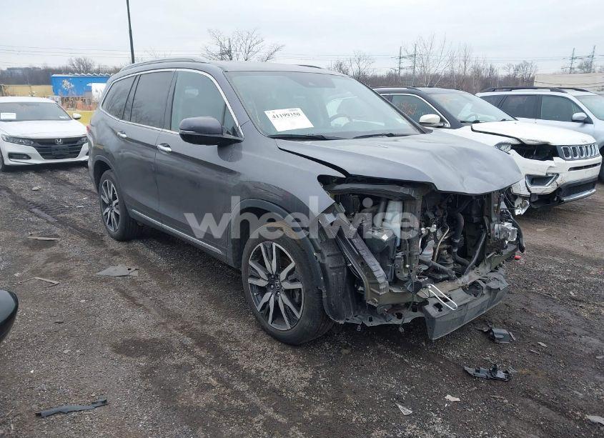 2021 Honda Pilot AWD TOURING 7 PASSENGER (VIN 5FNYF6H62MB034039) main photo