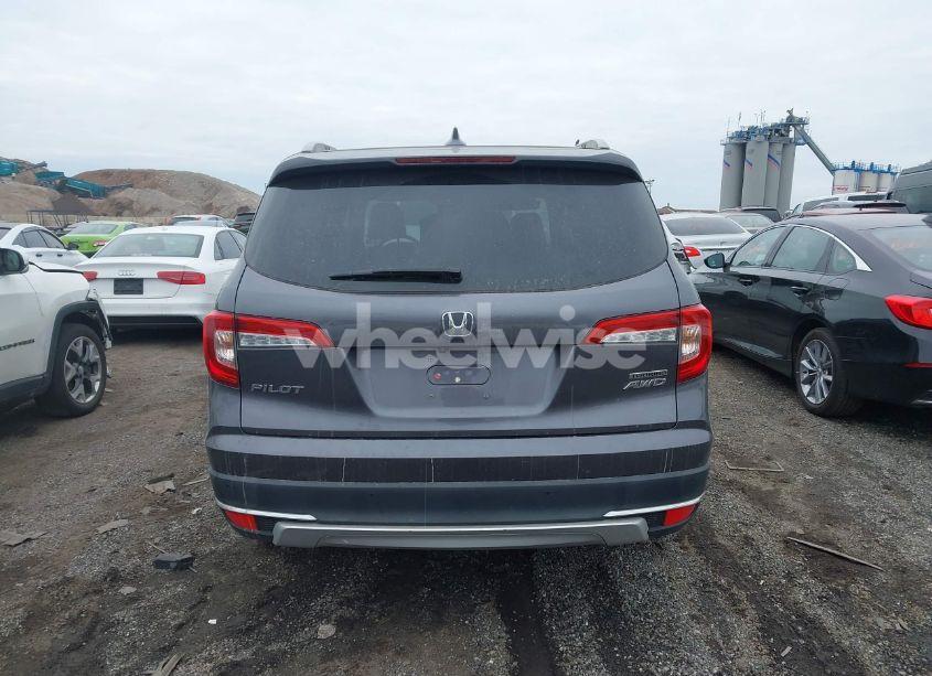 Photo 16 of 2021 Honda Pilot AWD TOURING 7 PASSENGER (VIN 5FNYF6H62MB034039)