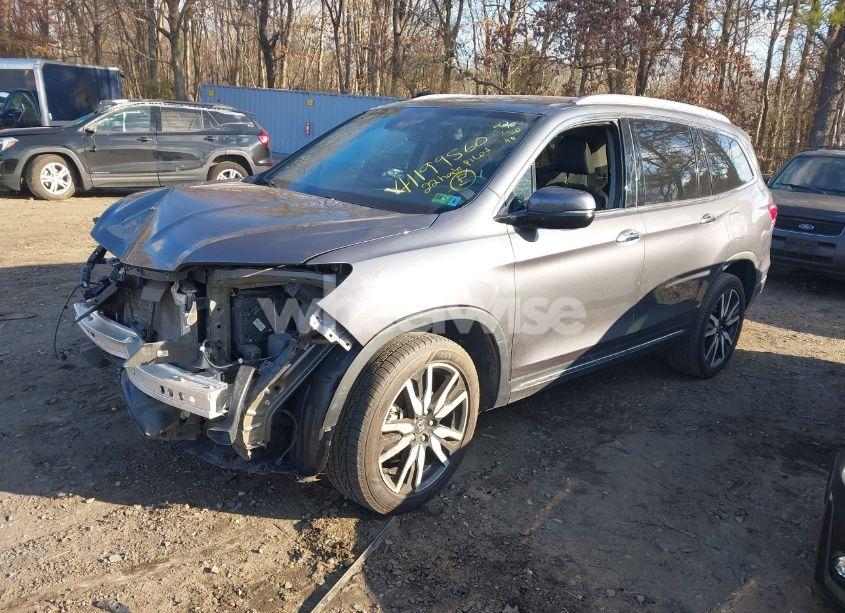 Photo 2 of 2022 Honda Pilot AWD TOURING 7 PASSENGER (VIN 5FNYF6H62NB010647)