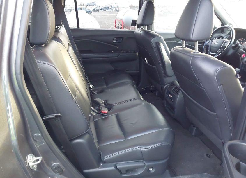 Photo 8 of 2016 Honda Pilot EX-L (VIN 5FNYF6H63GB098689)