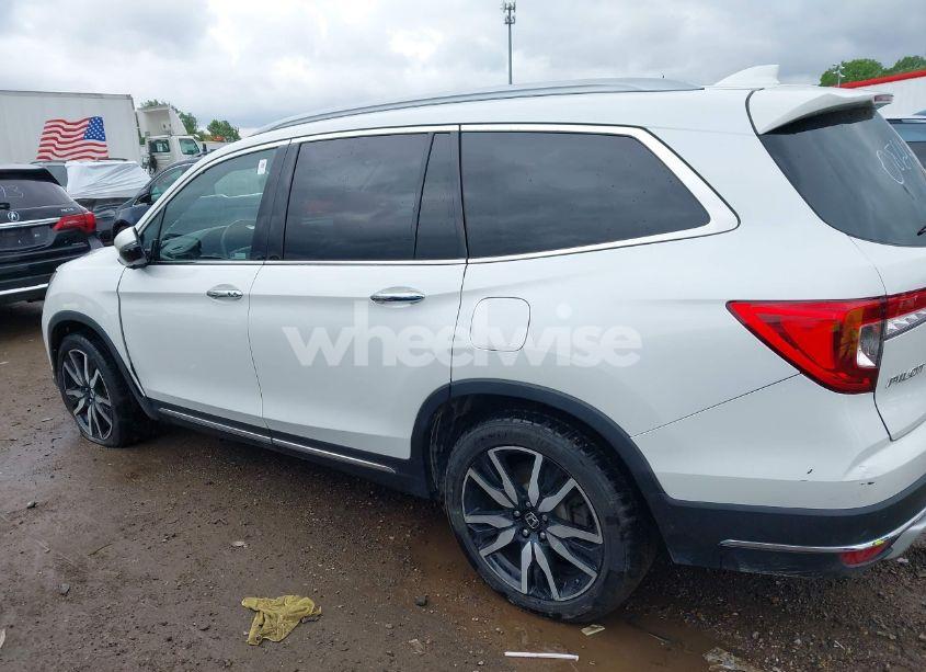 Photo 14 of 2022 Honda Pilot AWD TOURING 7 PASSENGER (VIN 5FNYF6H63NB086457)
