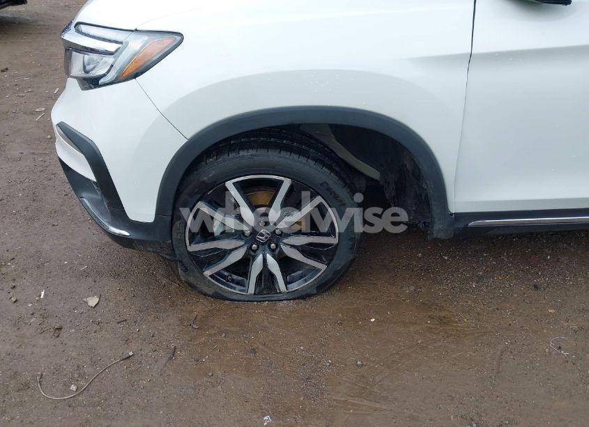 Photo 6 of 2022 Honda Pilot AWD TOURING 7 PASSENGER (VIN 5FNYF6H63NB086457)