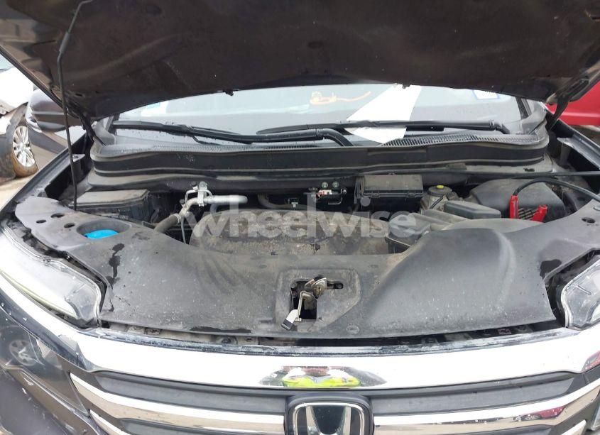 Photo 10 of 2017 Honda Pilot EX-L (VIN 5FNYF6H65HB100427)