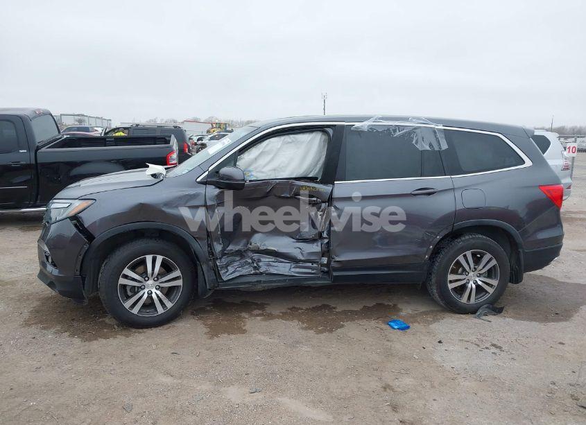 Photo 6 of 2017 Honda Pilot EX-L (VIN 5FNYF6H65HB100427)