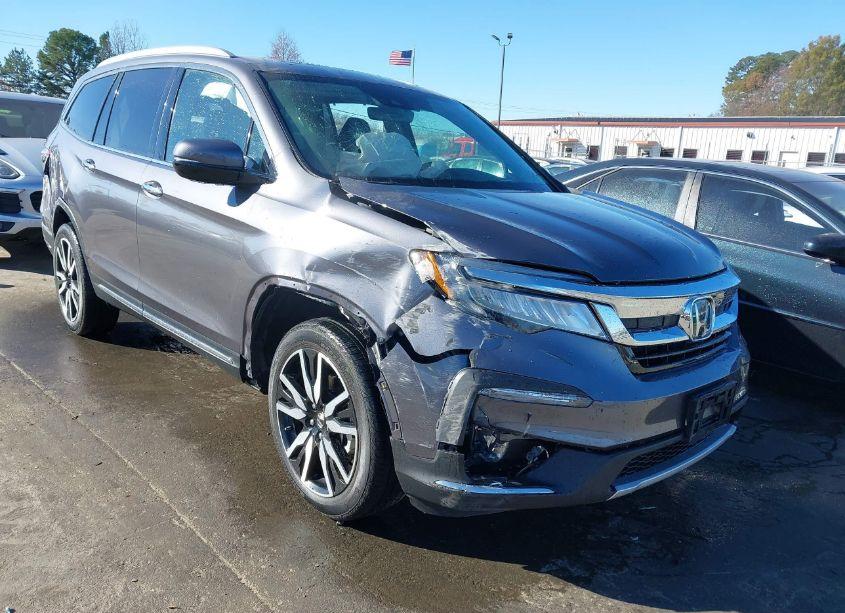 2021 Honda Pilot AWD TOURING 7 PASSENGER (VIN 5FNYF6H65MB075541) main photo