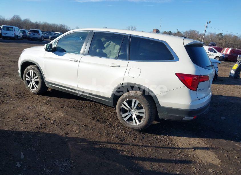 Photo 3 of 2018 Honda Pilot EX-L (VIN 5FNYF6H66JB024903)