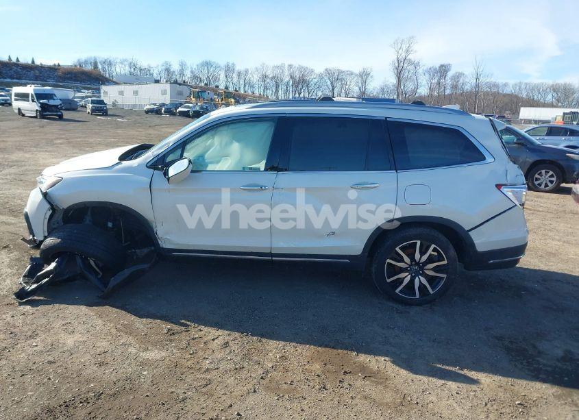 Photo 14 of 2019 Honda Pilot TOURING (VIN 5FNYF6H66KB073553)