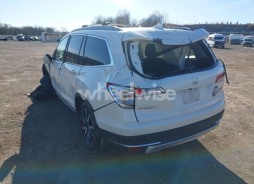 Photo 3 of 2019 Honda Pilot TOURING (VIN 5FNYF6H66KB073553)