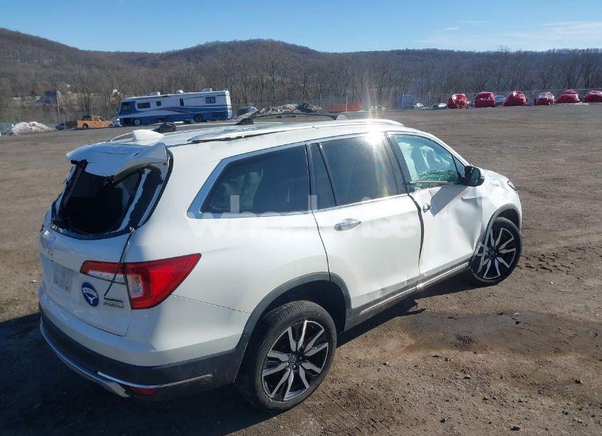 Photo 6 of 2019 Honda Pilot TOURING (VIN 5FNYF6H66KB073553)