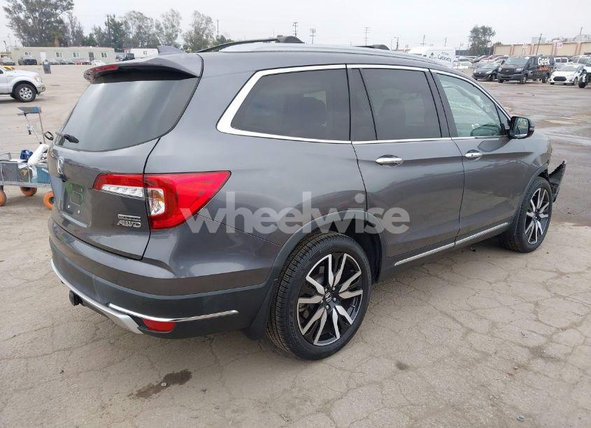 Photo 4 of 2021 Honda Pilot AWD TOURING 7 PASSENGER (VIN 5FNYF6H66MB045819)