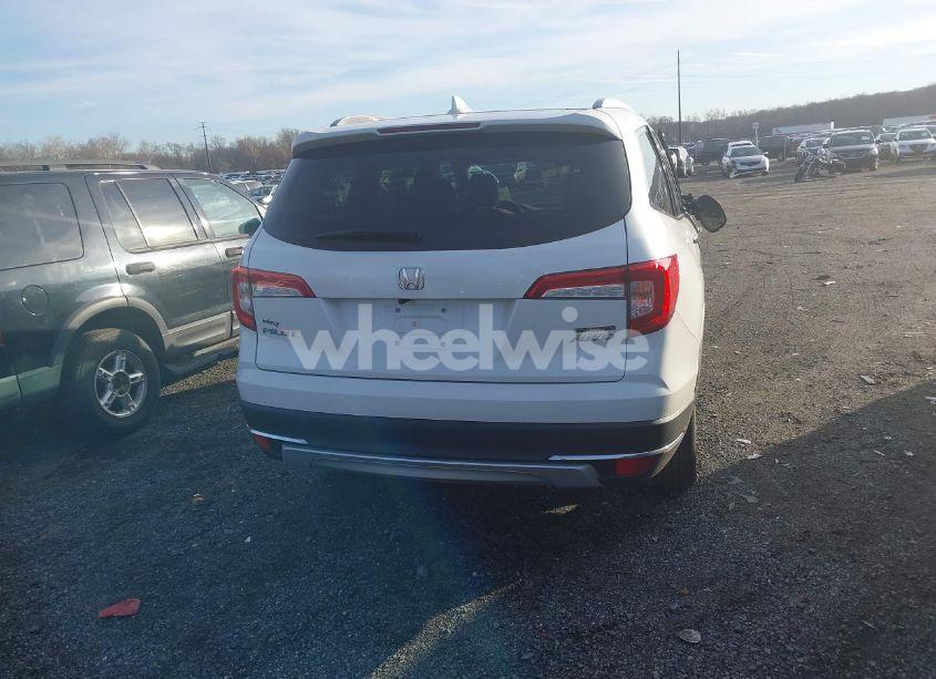 Photo 16 of 2020 Honda Pilot AWD TOURING 7 PASSENGER (VIN 5FNYF6H67LB017347)