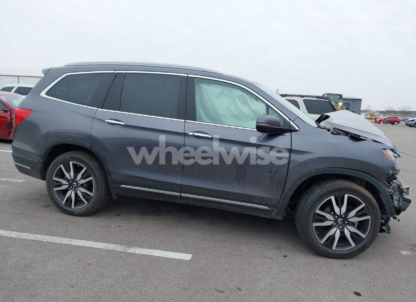 Photo 14 of 2021 Honda Pilot AWD TOURING 7 PASSENGER (VIN 5FNYF6H67MB078876)