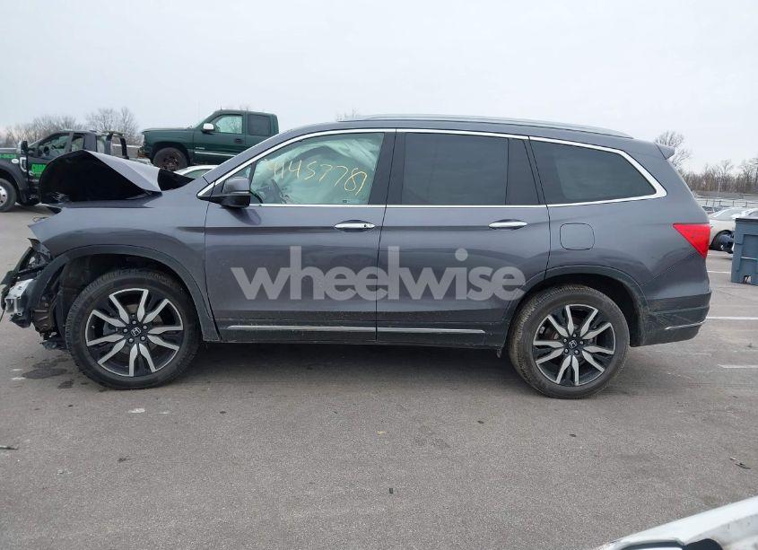 Photo 15 of 2021 Honda Pilot AWD TOURING 7 PASSENGER (VIN 5FNYF6H67MB078876)