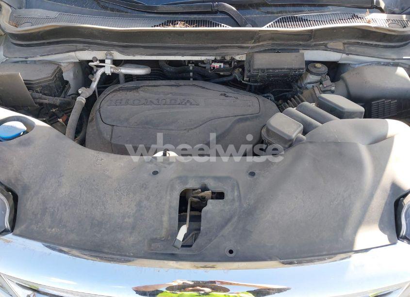 Photo 10 of 2022 Honda Pilot AWD TOURING 7 PASSENGER (VIN 5FNYF6H67NB017660)