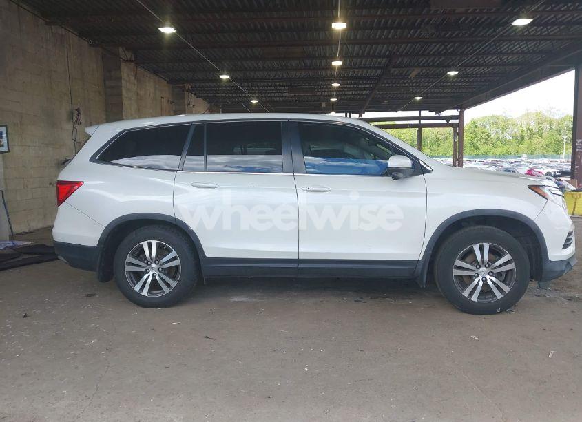 Photo 13 of 2016 Honda Pilot EX-L (VIN 5FNYF6H68GB047639)