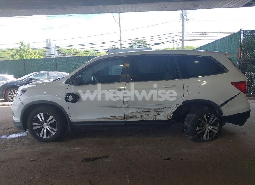 Photo 14 of 2016 Honda Pilot EX-L (VIN 5FNYF6H68GB047639)