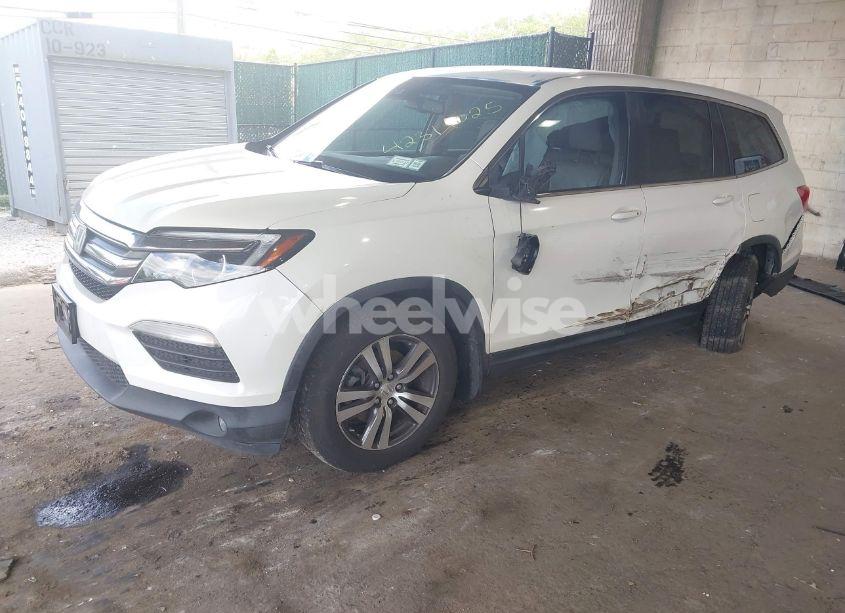 Photo 2 of 2016 Honda Pilot EX-L (VIN 5FNYF6H68GB047639)