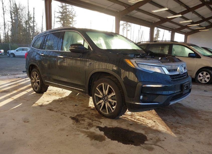 2021 Honda Pilot AWD TOURING 7 PASSENGER (VIN 5FNYF6H68MB012997) main photo