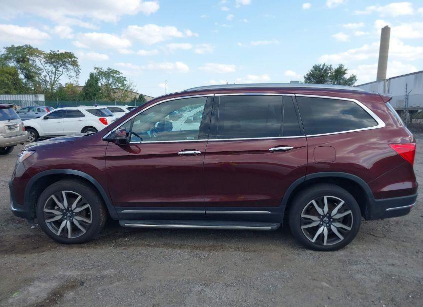 Photo 14 of 2022 Honda Pilot AWD TOURING 7 PASSENGER (VIN 5FNYF6H68NB000091)