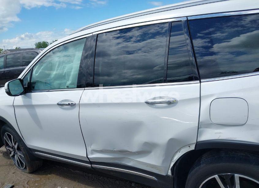 Photo 14 of 2022 Honda Pilot AWD TOURING 7 PASSENGER (VIN 5FNYF6H68NB068388)