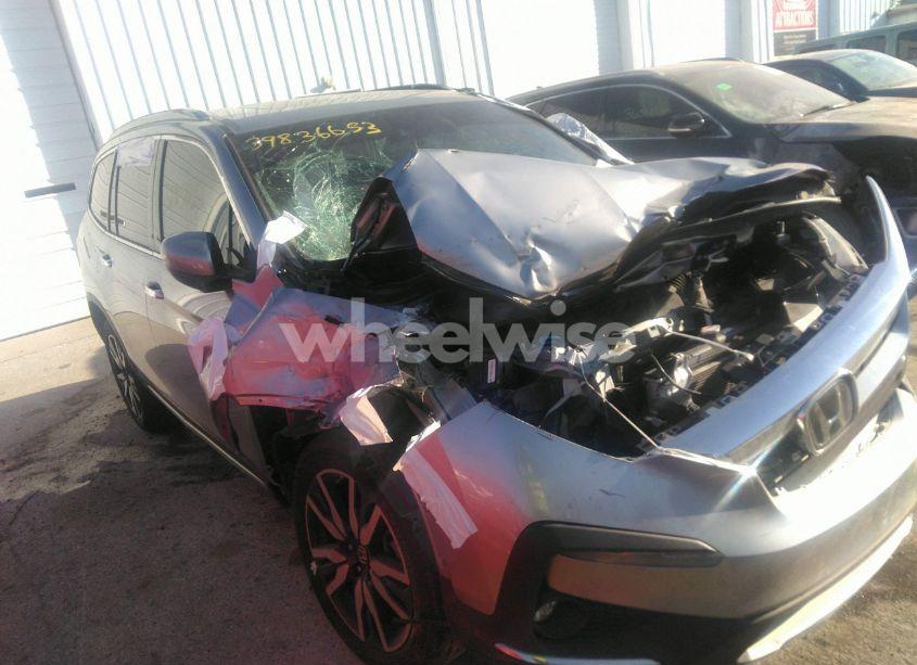 Photo 6 of 2019 Honda Pilot TOURING (VIN 5FNYF6H69KB056181)