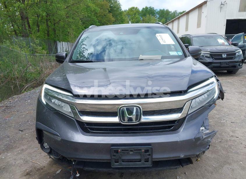 Photo 12 of 2021 Honda Pilot AWD TOURING 7 PASSENGER (VIN 5FNYF6H69MB005833)