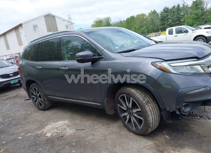Photo 13 of 2021 Honda Pilot AWD TOURING 7 PASSENGER (VIN 5FNYF6H69MB005833)