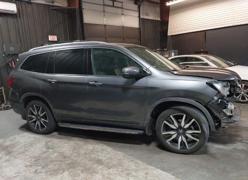 Photo 14 of 2019 Honda Pilot TOURING (VIN 5FNYF6H6XKB011380)