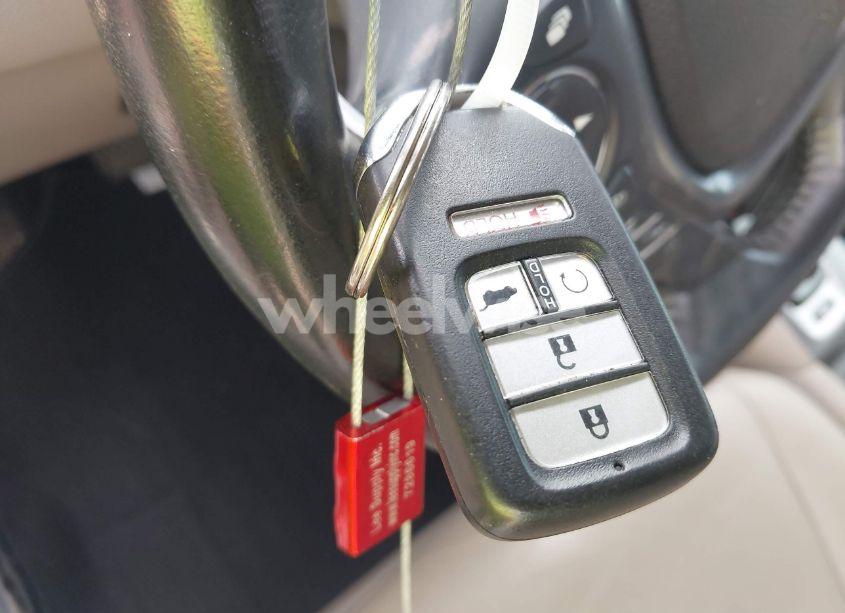 Photo 11 of 2016 Honda Pilot EX-L (VIN 5FNYF6H70GB013445)