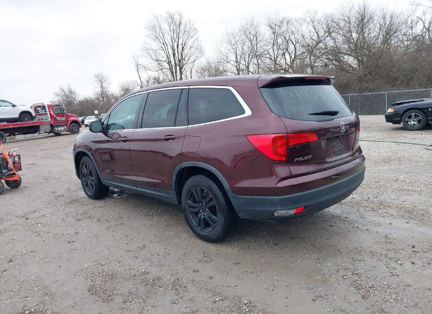 Photo 3 of 2017 Honda Pilot EX-L (VIN 5FNYF6H70HB000616)