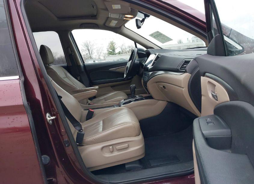 Photo 5 of 2017 Honda Pilot EX-L (VIN 5FNYF6H70HB000616)