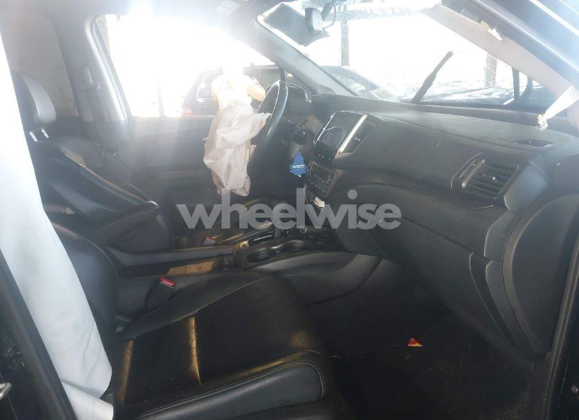 Photo 5 of 2018 Honda Pilot EX-L (VIN 5FNYF6H71JB041343)